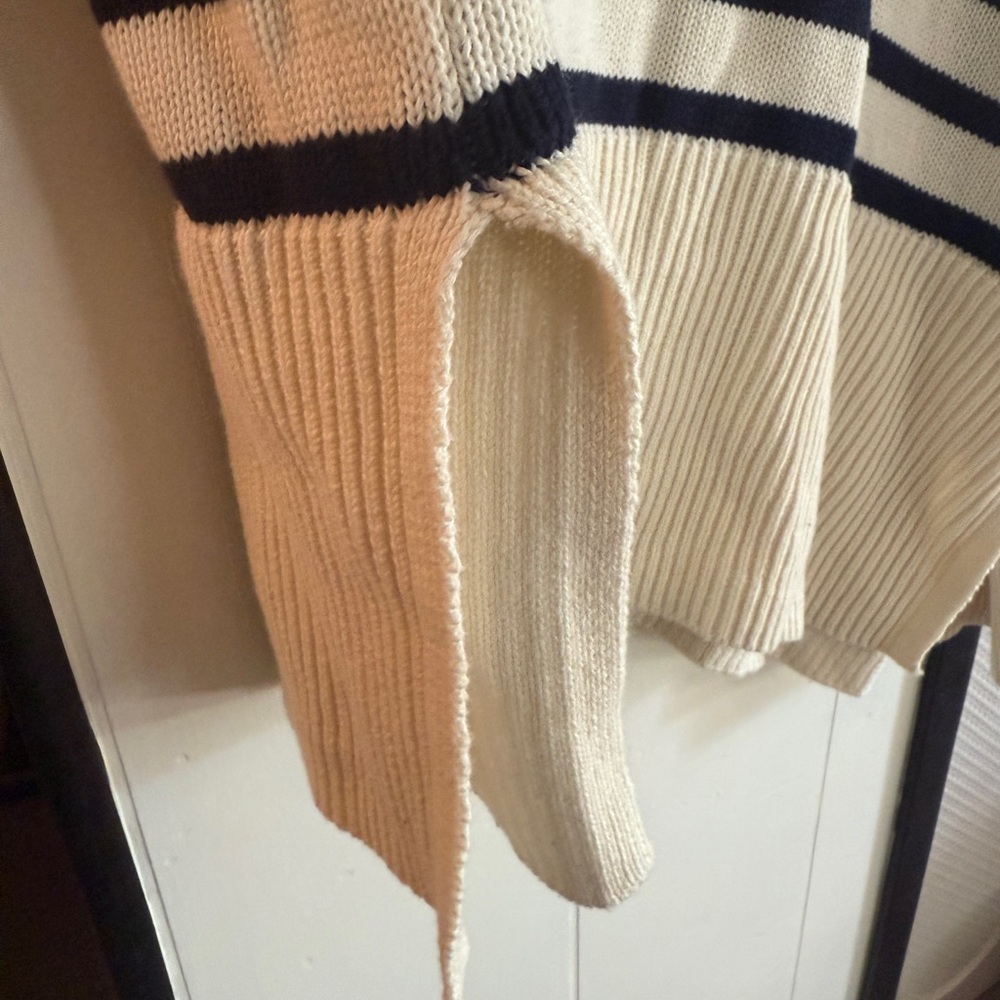 GAP Navy and Cream Striped Turtleneck Sweater - Picture 4 of 6